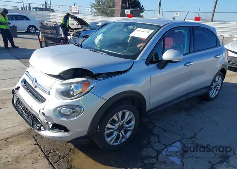 2016 Fiat 500X Easy z USA, uszkodzony, nr VIN ZFBCFXBT0GP347795